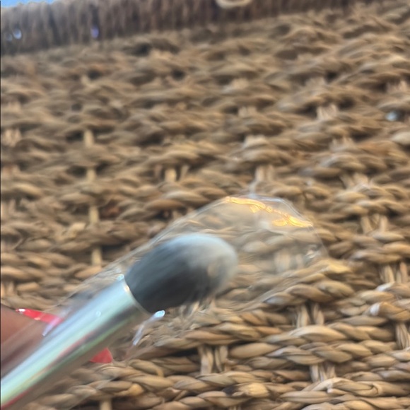 ✨ Iridescent Makeup Brush – Black & Gray Ombre Bristles (EB Brand) - Picture 2 of 3